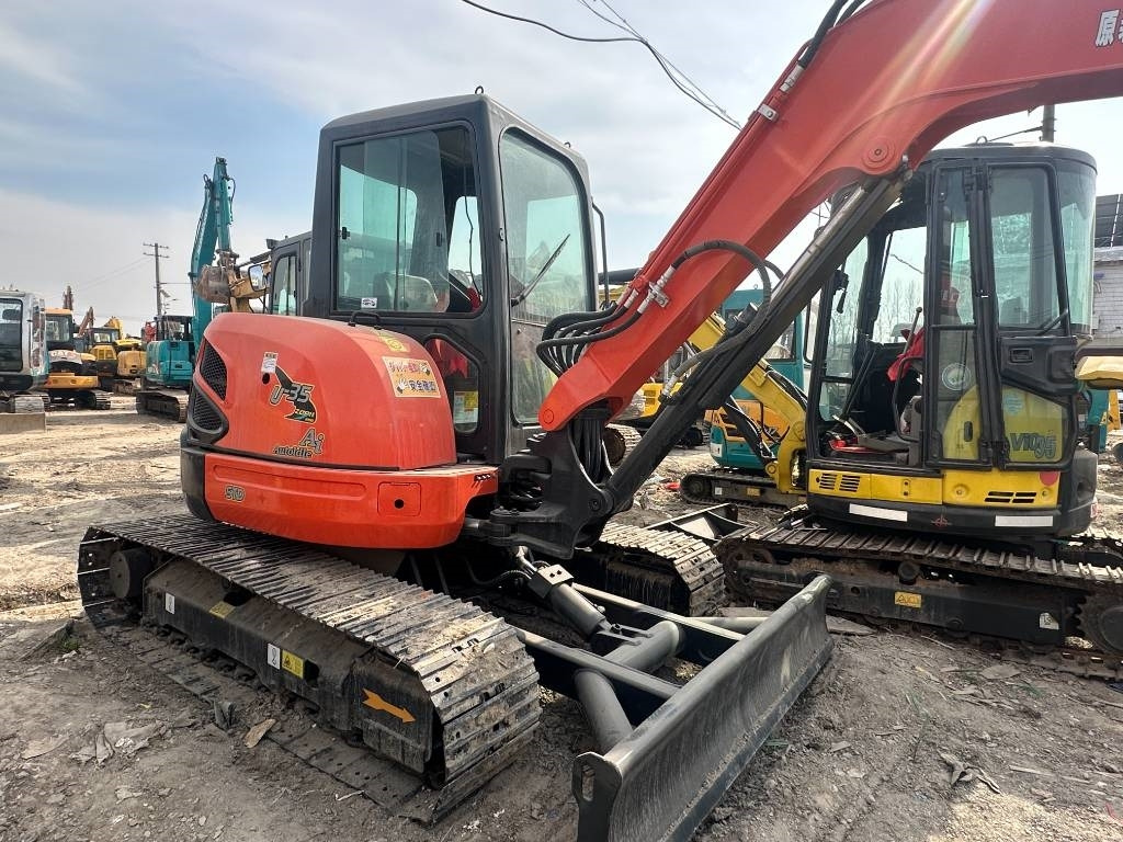 Kubota U 35 - Excavadora de cadenas: foto 3 Kubota U 35 - Excavadora de cadenas: foto 3