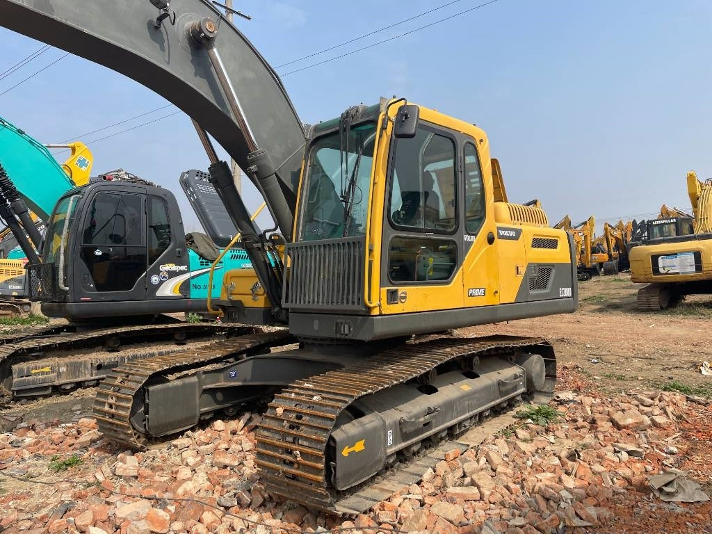 Volvo EC 200 - Excavadora de cadenas: foto 1 Volvo EC 200 - Excavadora de cadenas: foto 1