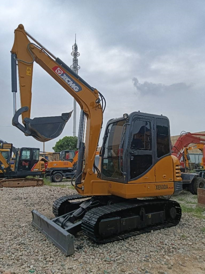 XCMG 60 - Excavadora de cadenas: foto 1 XCMG 60 - Excavadora de cadenas: foto 1