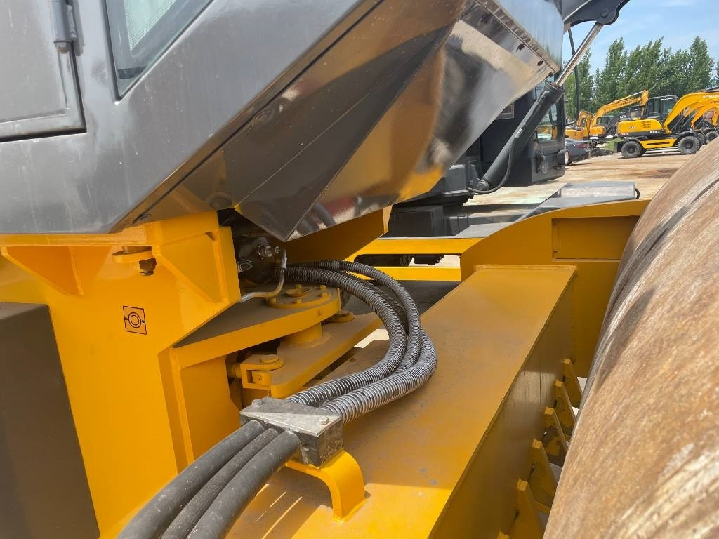 XCMG XS 223 J - Compactador: foto 3 XCMG XS 223 J - Compactador: foto 3