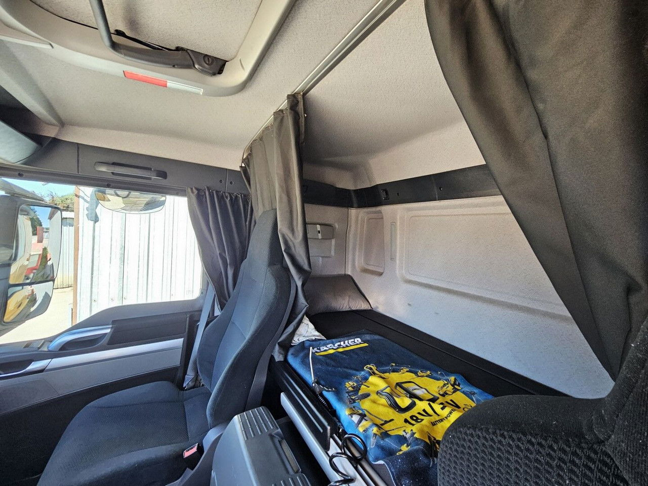 Cabeza tractora MAN TGS 18.440 4x4 Hydrodrive - manual: foto 9
