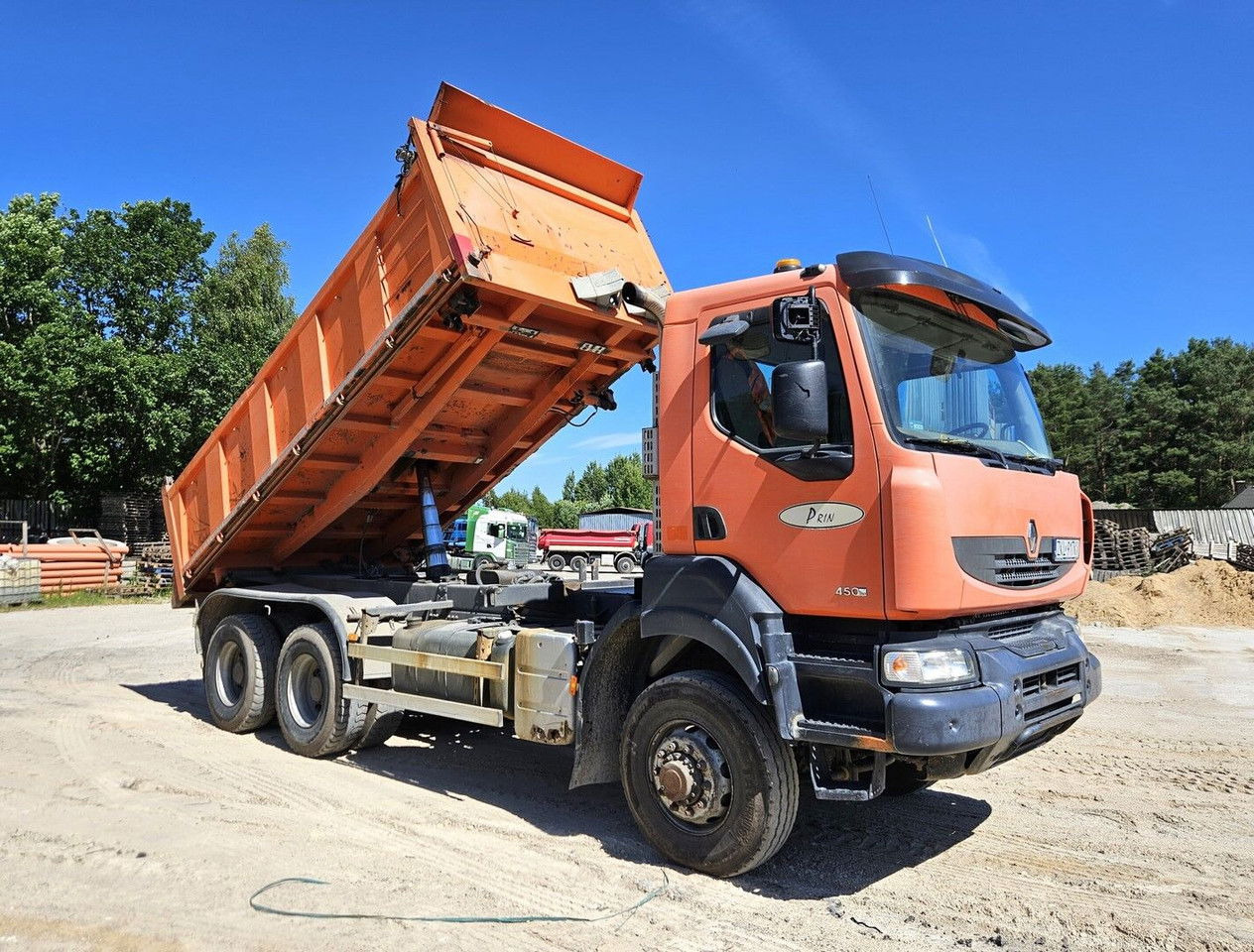 Renault Kerax 450 DXi - 6X6 - Full Spring - Mnual Gearbox - Camión volquete: foto 3 Renault Kerax 450 DXi - 6X6 - Full Spring - Mnual Gearbox - Camión volquete: foto 3