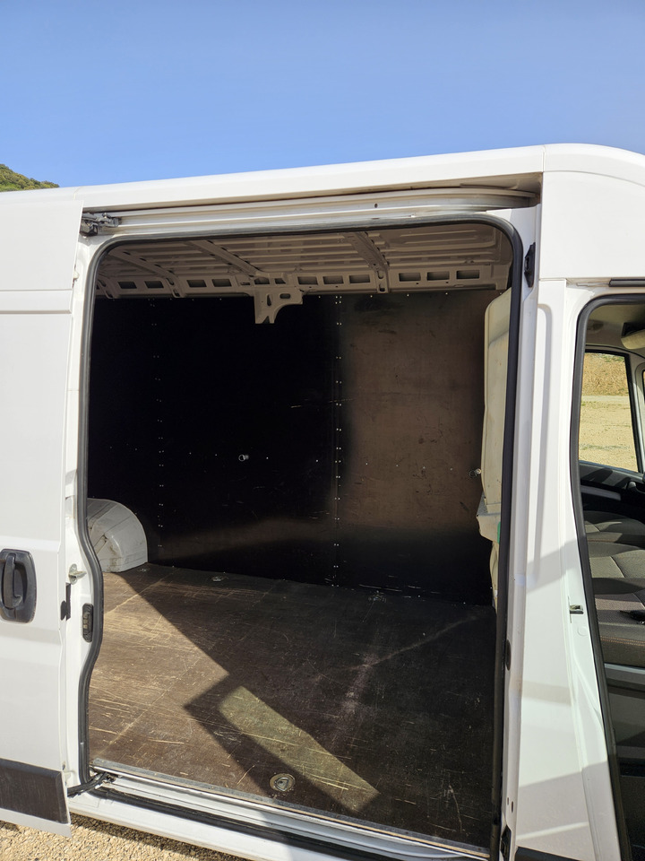 Furgón Citroen Jumper Control FT 350 L3H2 2.2 Blue HDI S&S 140: foto 8