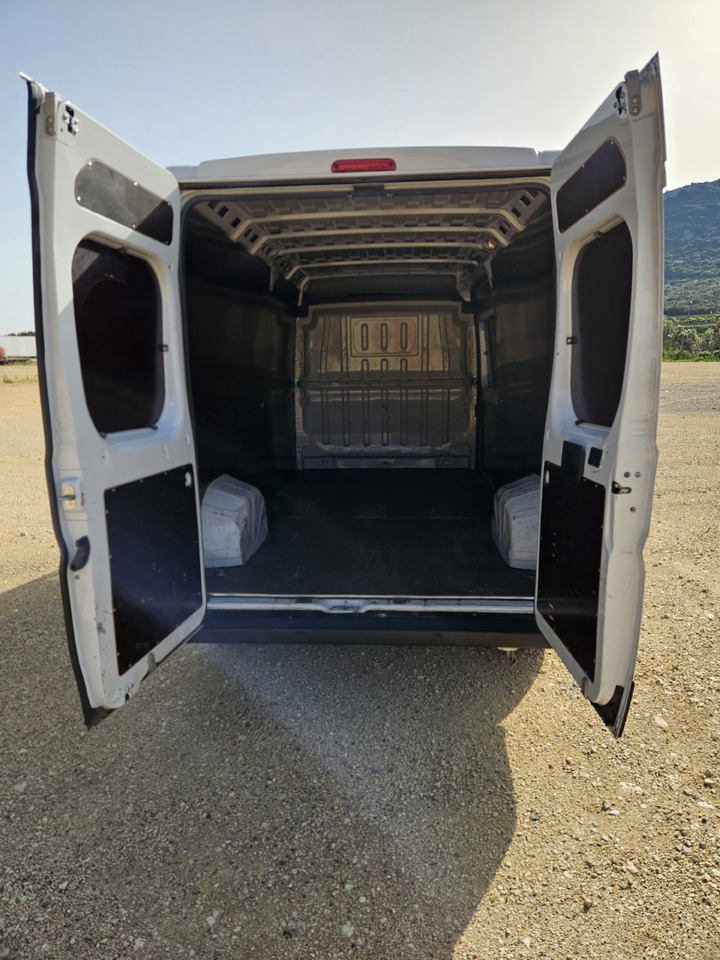 Furgón Citroen Jumper Control FT 350 L3H2 2.2 Blue HDI S&S 140: foto 9
