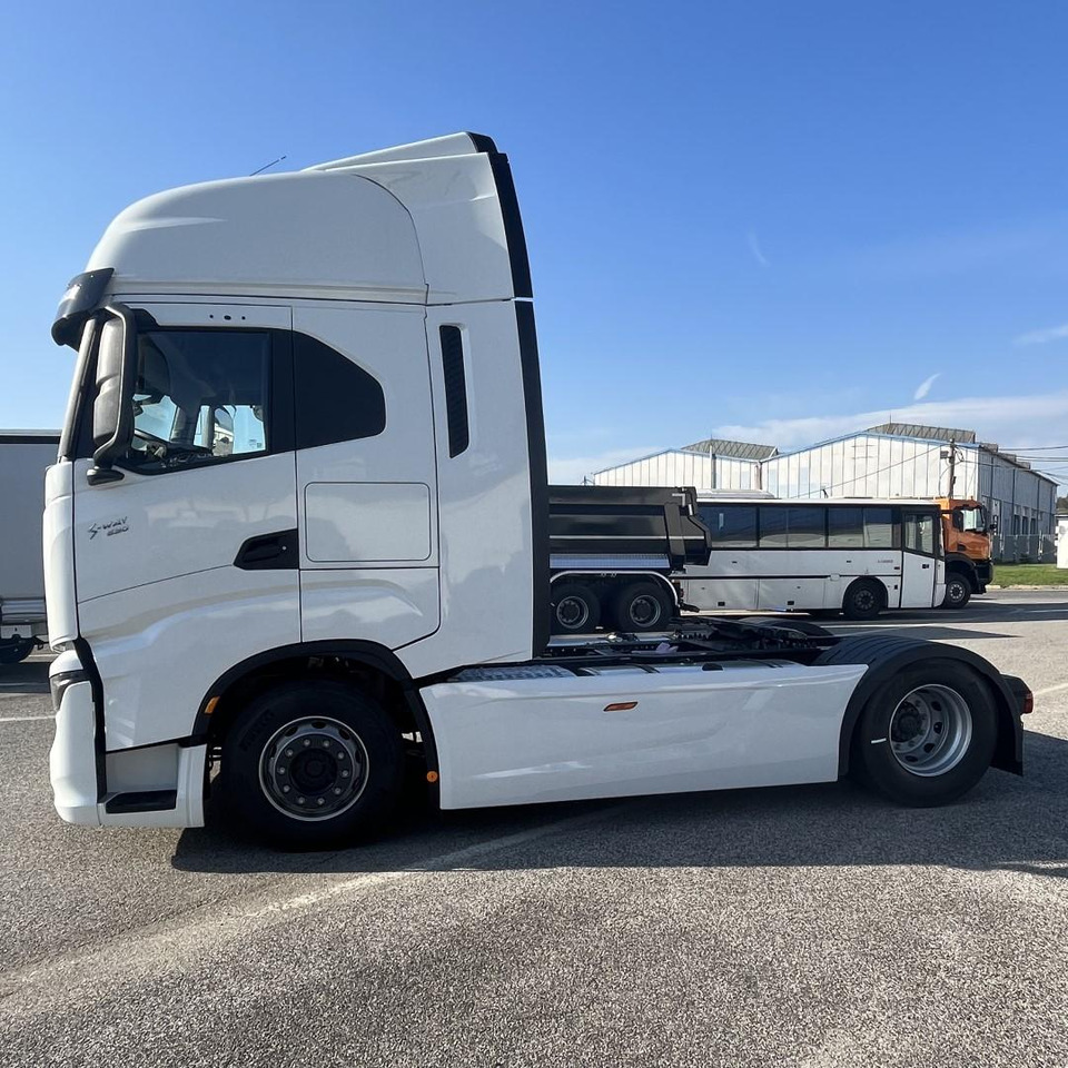 Iveco S-WAY, 530, AS440S53TP - Cabeza tractora: foto 5 Iveco S-WAY, 530, AS440S53TP - Cabeza tractora: foto 5