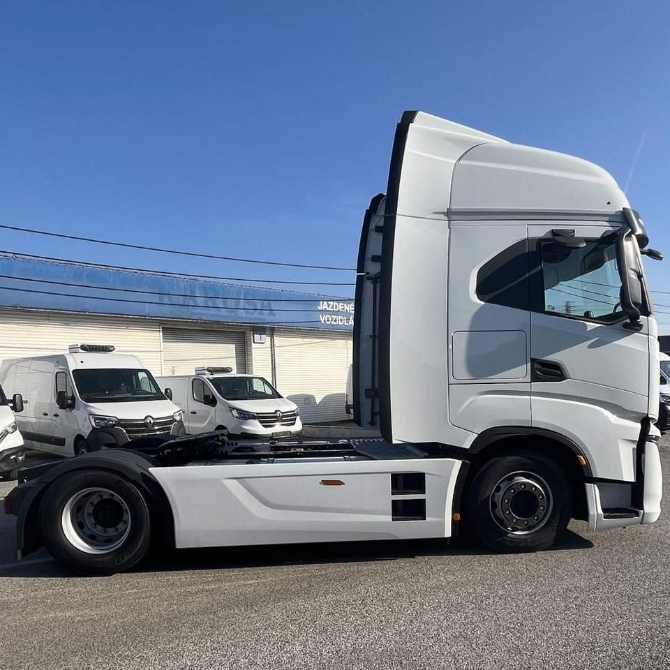 Iveco S-WAY, 530, AS440S53TP - Cabeza tractora: foto 4 Iveco S-WAY, 530, AS440S53TP - Cabeza tractora: foto 4
