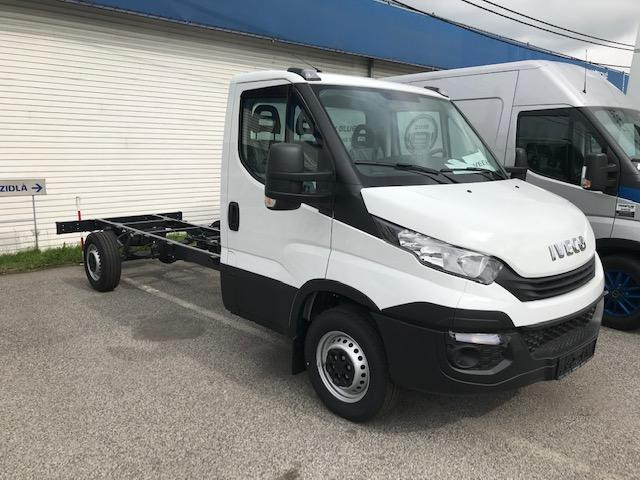 Iveco DAILY PODVOZOK, 3.0 D 176k, 35S18H - Camión chasis, Furgoneta: foto 1 Iveco DAILY PODVOZOK, 3.0 D 176k, 35S18H - Camión chasis, Furgoneta: foto 1