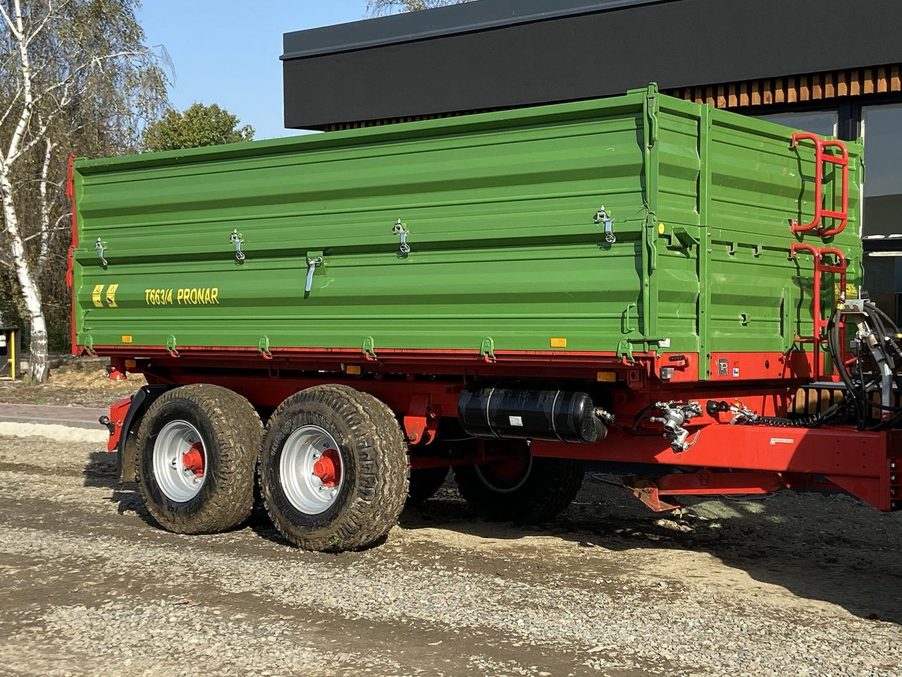 Pronar T, Traktorový náves + šnek, 663/4 - Remolque volquete agrícola: foto 5 Pronar T, Traktorový náves + šnek, 663/4 - Remolque volquete agrícola: foto 5