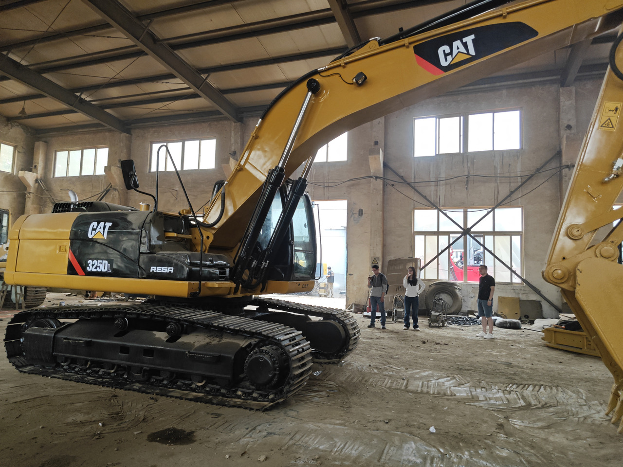 CATERPILLAR 325D - Autogrúa: foto 5 CATERPILLAR 325D - Autogrúa: foto 5
