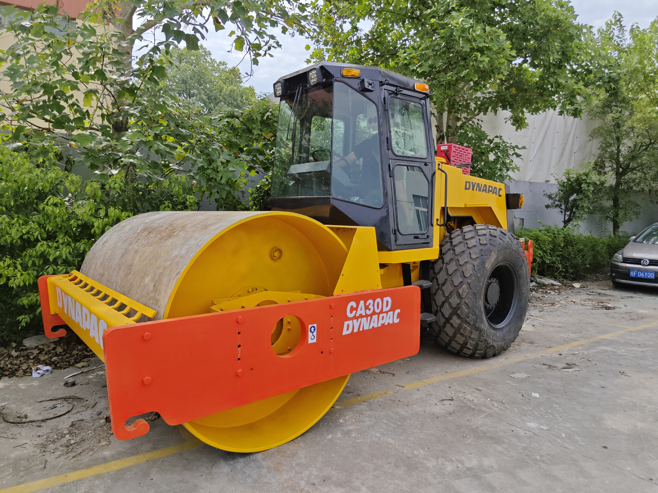 DYNAPAC CA30D USED ROAD ROLLER - Compactador: foto 1 DYNAPAC CA30D USED ROAD ROLLER - Compactador: foto 1