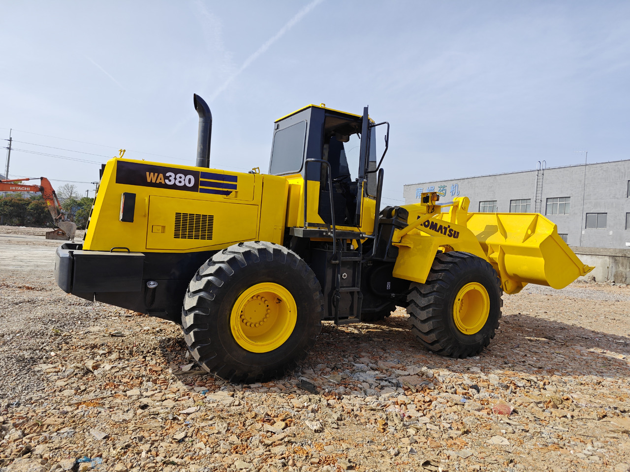KOMATSU WA380 - Cargadora de ruedas: foto 4 KOMATSU WA380 - Cargadora de ruedas: foto 4