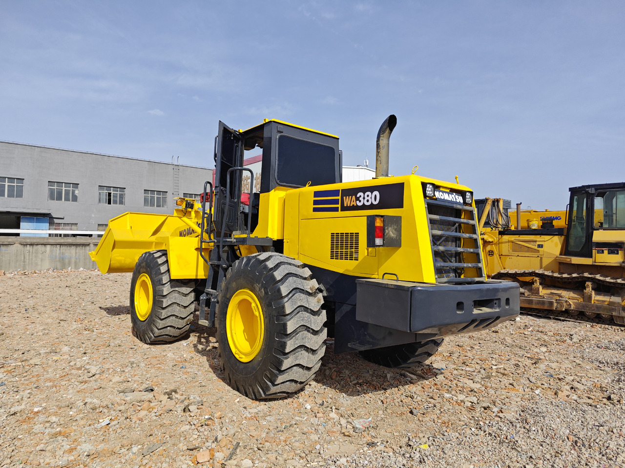 KOMATSU WA380 - Cargadora de ruedas: foto 3 KOMATSU WA380 - Cargadora de ruedas: foto 3