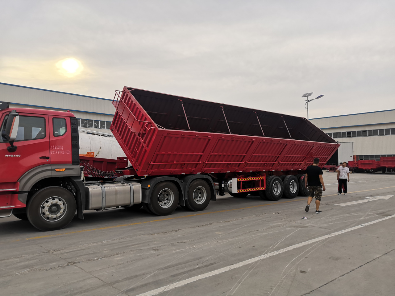 JSIE JSIE9400ZXC - Semirremolque volquete: foto 1 JSIE JSIE9400ZXC - Semirremolque volquete: foto 1