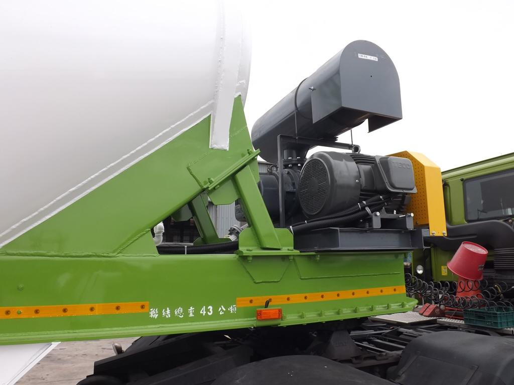 JSIE JSIE9401FT - Semirremolque cisterna: foto 4 JSIE JSIE9401FT - Semirremolque cisterna: foto 4