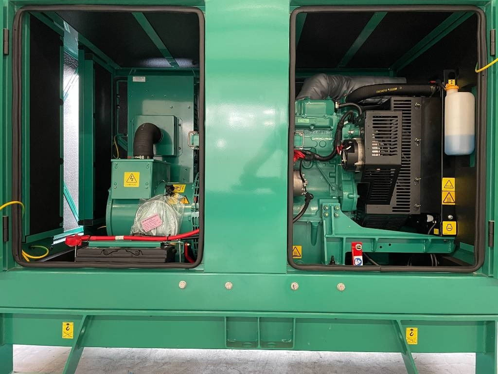 Generador industriale Cummins C22D5 - 22 kVA Surplus genset - DPX-18501: foto 13 Generador industriale Cummins C22D5 - 22 kVA Surplus genset - DPX-18501: foto 13