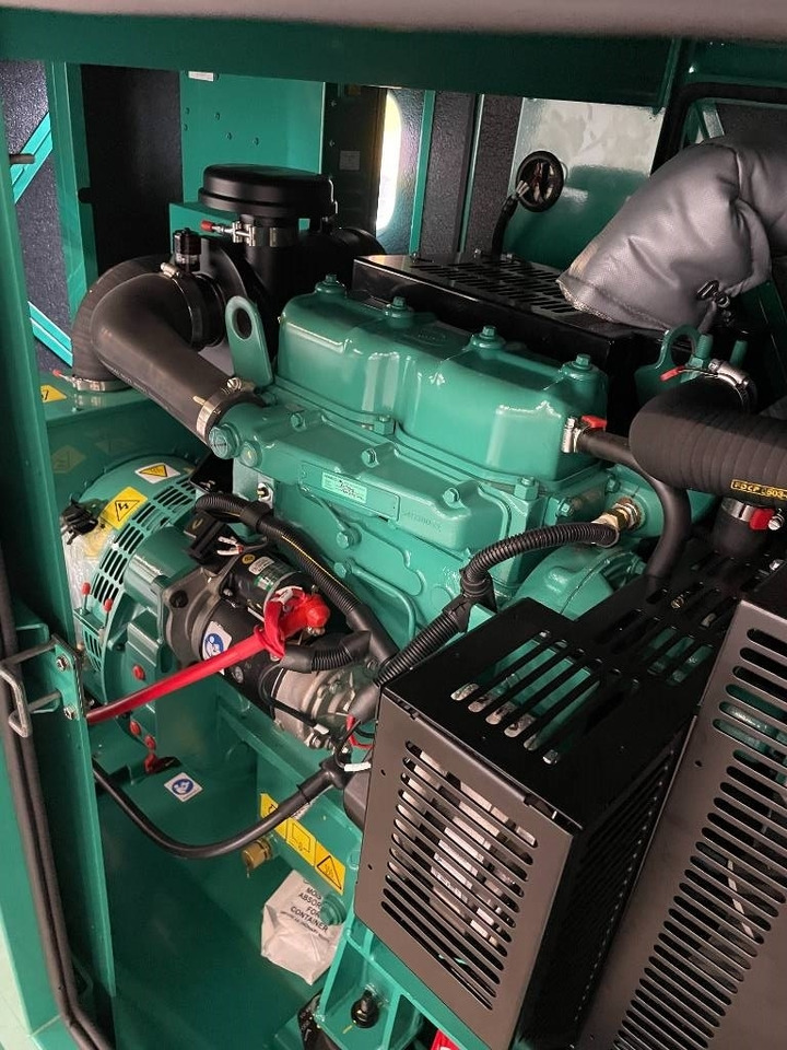Generador industriale Cummins C22D5 - 22 kVA Surplus genset - DPX-18501: foto 15 Generador industriale Cummins C22D5 - 22 kVA Surplus genset - DPX-18501: foto 15