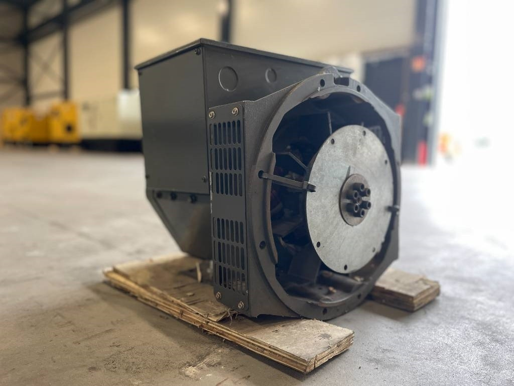 DPX SF-164C - 13 kVA Alternator - DPX-33801 - Generador industriale: foto 3 DPX SF-164C - 13 kVA Alternator - DPX-33801 - Generador industriale: foto 3