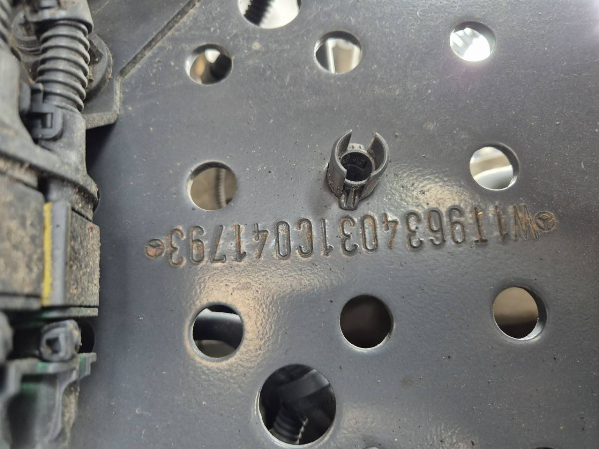 Cabeza tractora MERCEDES BENZ ACTROS CIĄGNIK SIODŁOWY: foto 38