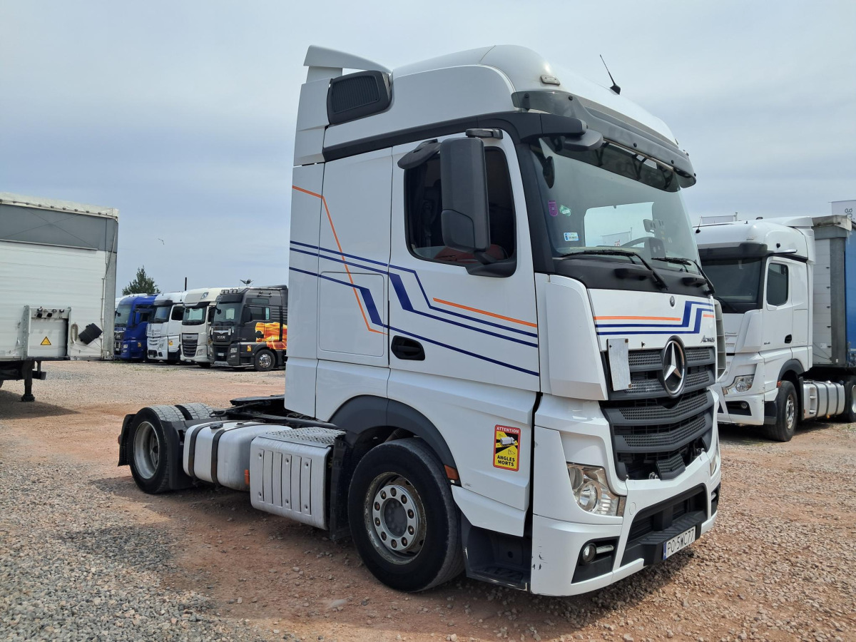 MERCEDES BENZ ACTROS CIĄGNIK SIODŁOWY - Cabeza tractora: foto 1 MERCEDES BENZ ACTROS CIĄGNIK SIODŁOWY - Cabeza tractora: foto 1