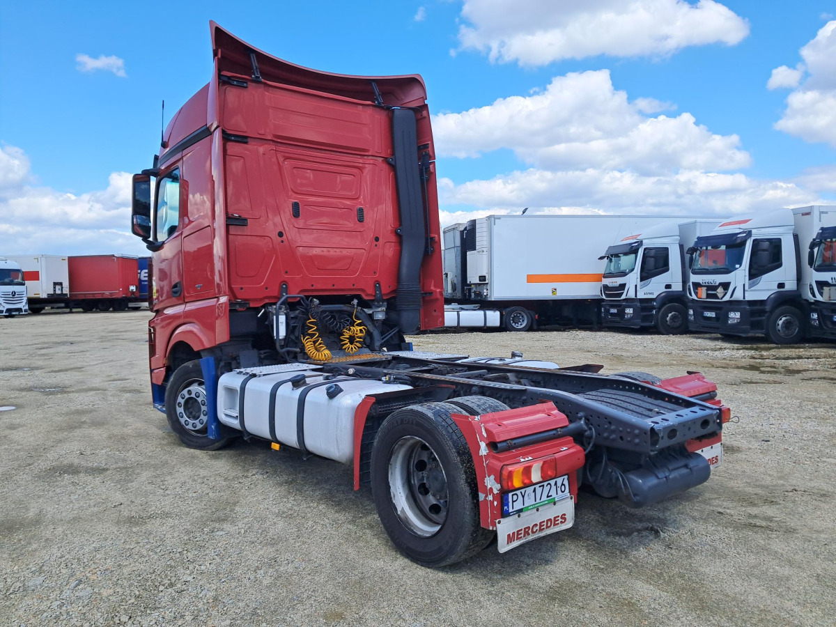 MERCEDES BENZ ACTROS CIĄGNIK SIODŁOWY - Cabeza tractora: foto 5 MERCEDES BENZ ACTROS CIĄGNIK SIODŁOWY - Cabeza tractora: foto 5
