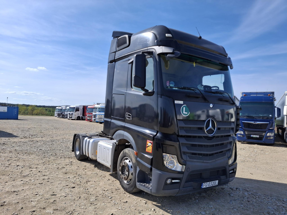 MERCEDES BENZ ACTROS CIĄGNIK SIODŁOWY - Cabeza tractora: foto 1 MERCEDES BENZ ACTROS CIĄGNIK SIODŁOWY - Cabeza tractora: foto 1