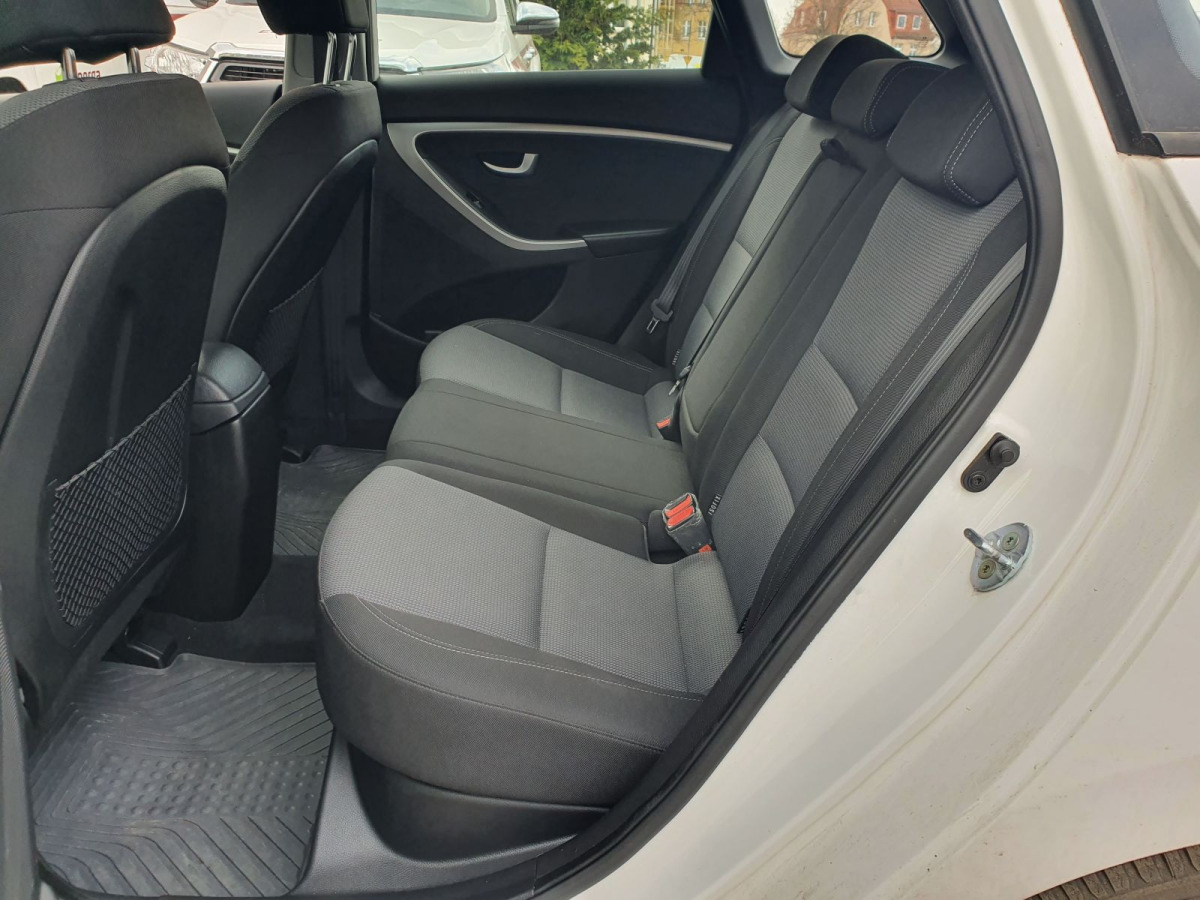 HYUNDAI I30 KOMBI - Coche: foto 5 HYUNDAI I30 KOMBI - Coche: foto 5