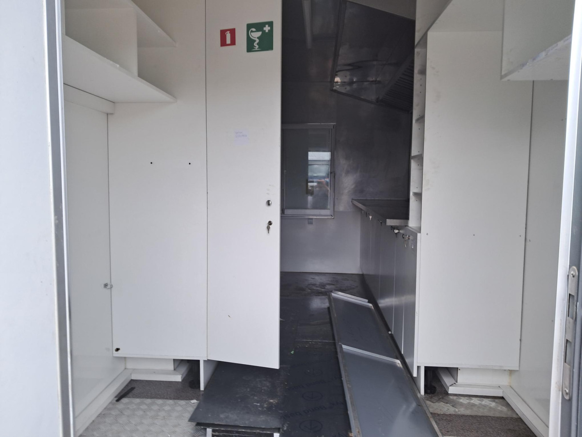 Remolque venta ambulante NIEWIADÓW B3500 GASTRONOMICZNA: foto 7