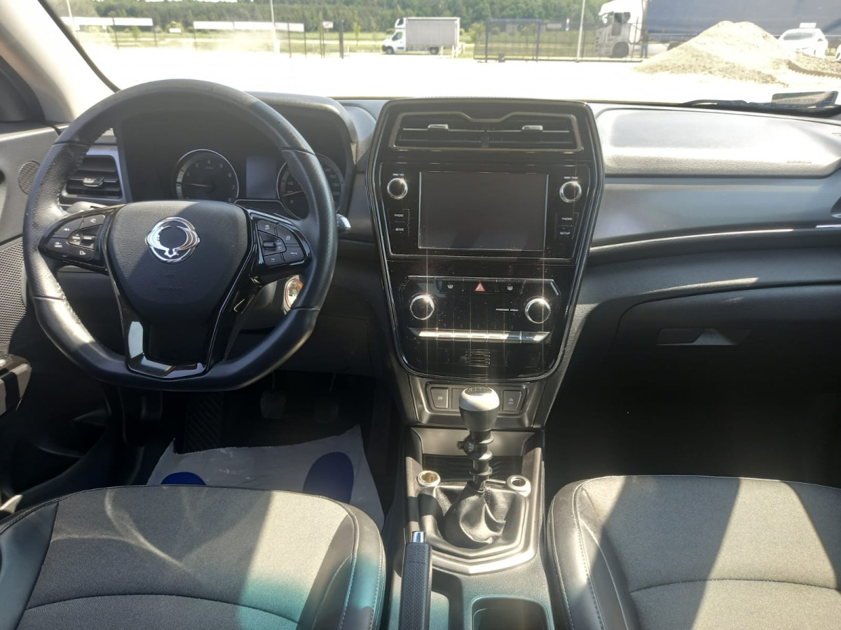 SUV/ Todoterreno SSANG YONG Tivoli SUV: foto 12