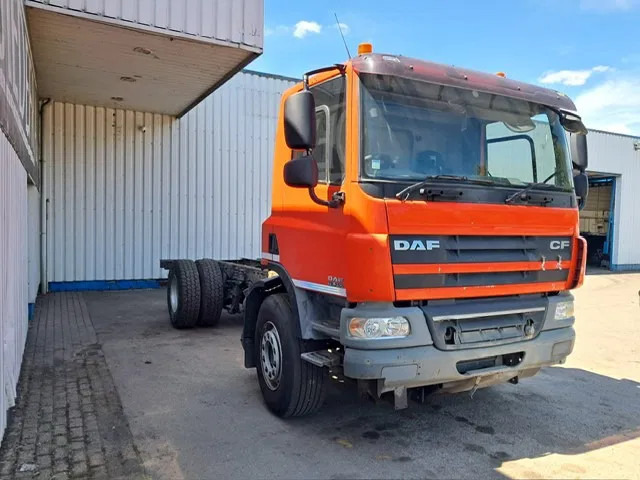 DAF CF 75.310 , RHD , ZF Manual , Euro 5 - Camión chasis: foto 4 DAF CF 75.310 , RHD , ZF Manual , Euro 5 - Camión chasis: foto 4