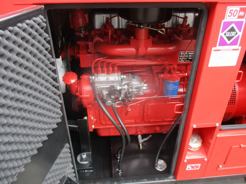 Generador industriale nuevo ELLITE ELT68/380EA , New Diesel generator , 48 KVA ,3 phase , 2 Pieces in stock: foto 11