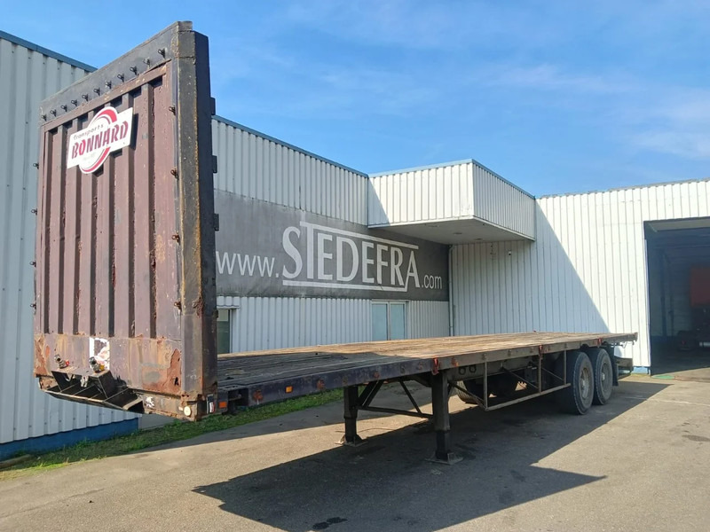 Fruehauf 2 Axle Fruehauf , Flat trailer , Drum Brakes - Semirremolque plataforma/ Caja abierta: foto 1 Fruehauf 2 Axle Fruehauf , Flat trailer , Drum Brakes - Semirremolque plataforma/ Caja abierta: foto 1