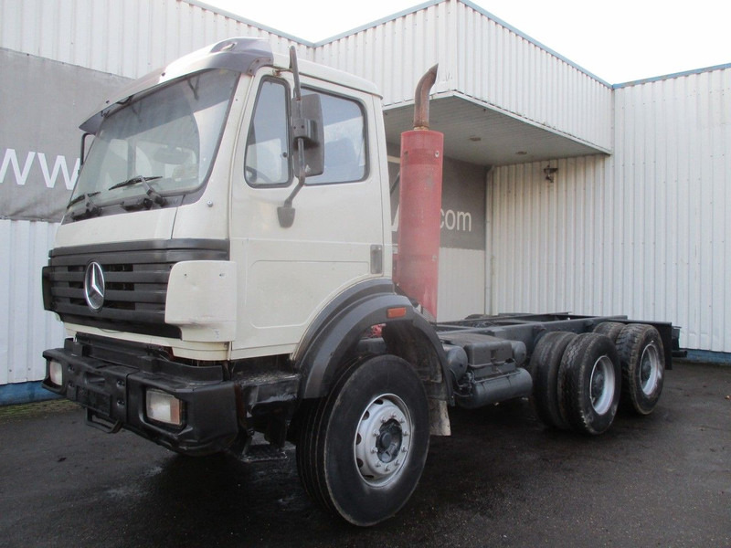 Mercedes-Benz 2538 , V8 , Manual , 6x4 , Spring suspension , Euro 2 - Camión chasis: foto 1 Mercedes-Benz 2538 , V8 , Manual , 6x4 , Spring suspension , Euro 2 - Camión chasis: foto 1