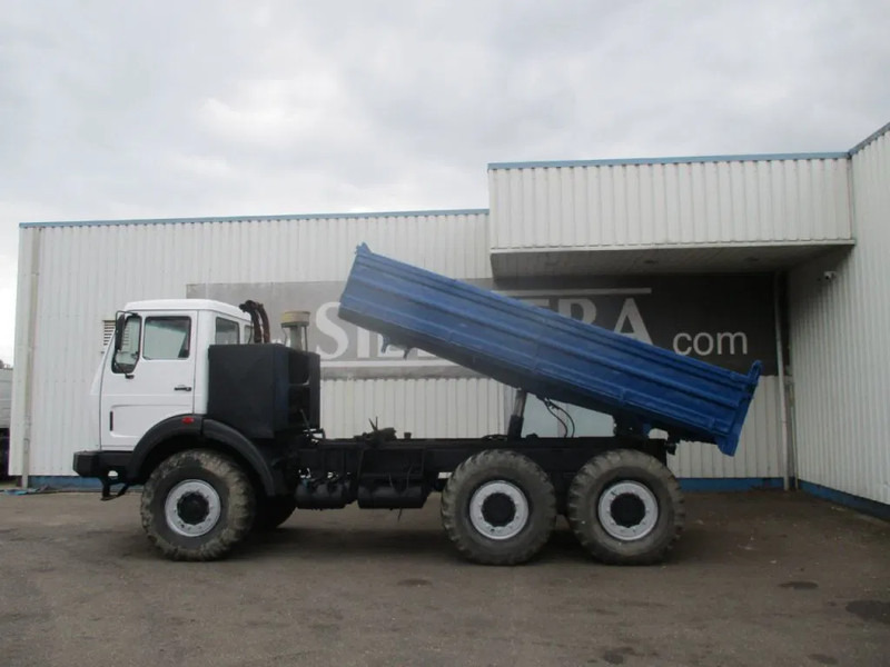 Mercedes-Benz FAP 2026 , V8 , 6X6 , ZF Manual , Spring Suspension , 3 way Tipper, Ex- - Camión volquete: foto 1 Mercedes-Benz FAP 2026 , V8 , 6X6 , ZF Manual , Spring Suspension , 3 way Tipper, Ex- - Camión volquete: foto 1