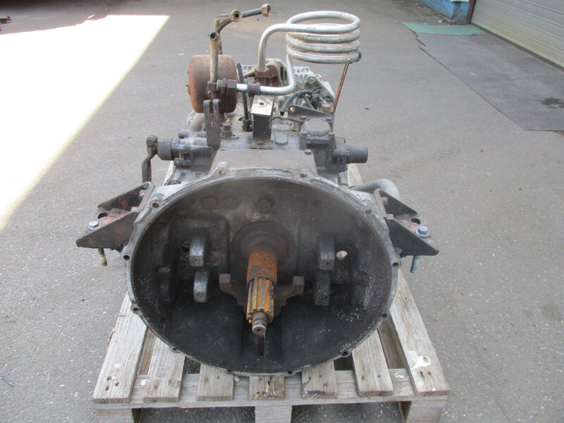 Mercedes-Benz Mercedes ZF gearbox with intarder - Caja de cambios para Camión: foto 4 Mercedes-Benz Mercedes ZF gearbox with intarder - Caja de cambios para Camión: foto 4