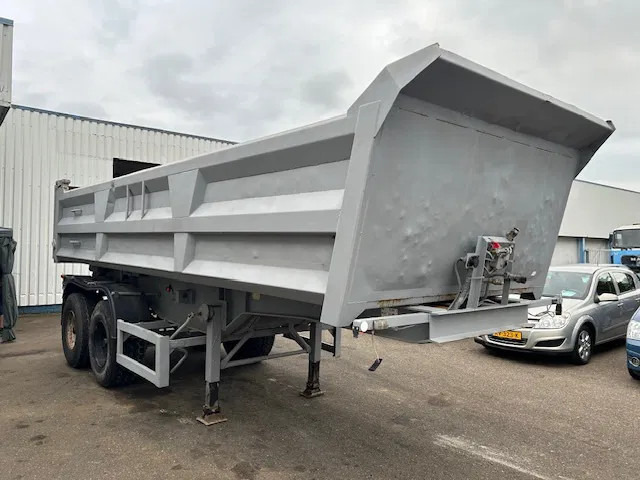 Trax 2 Axle Steel Tipper , Spring Suspension , Drum Brakes - Semirremolque volquete: foto 4 Trax 2 Axle Steel Tipper , Spring Suspension , Drum Brakes - Semirremolque volquete: foto 4