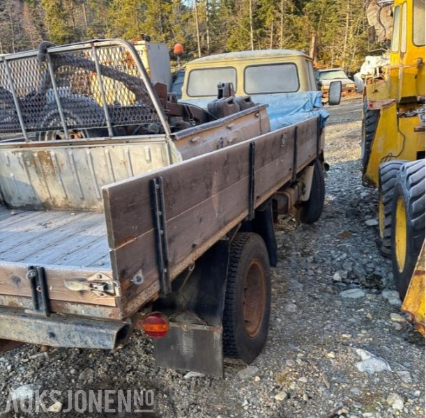 1967 Volvo F 83 tippbil reparasjonsobjekt - Camión volquete: foto 2 1967 Volvo F 83 tippbil reparasjonsobjekt - Camión volquete: foto 2