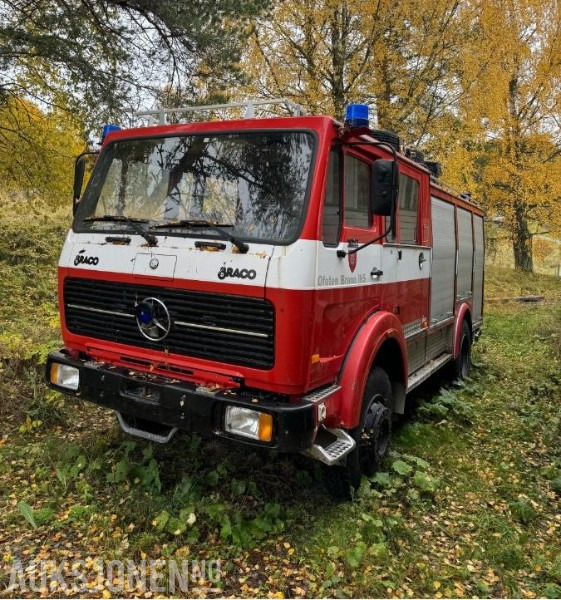 1979 Mercedes-Benz 1017 4x4 BRANNBIL, 26.500km - Camión de bomberos: foto 1 1979 Mercedes-Benz 1017 4x4 BRANNBIL, 26.500km - Camión de bomberos: foto 1