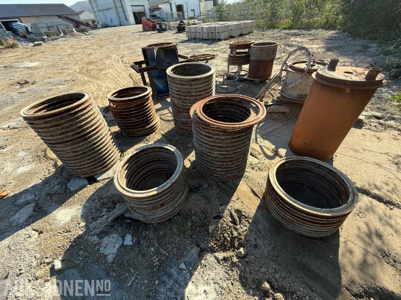 Equipo de construcción 1980 Elmas Støpeutstyr Betongrør diameter 650 mm og høyde 10-100 cm.: foto 16