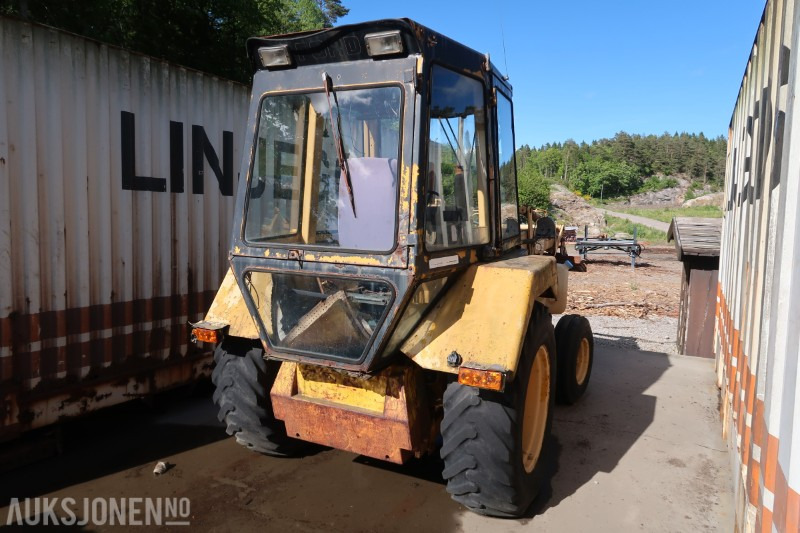 1982 Ford 550 traktor selges som rep objekt / deleobjekt - Tractor: foto 2 1982 Ford 550 traktor selges som rep objekt / deleobjekt - Tractor: foto 2
