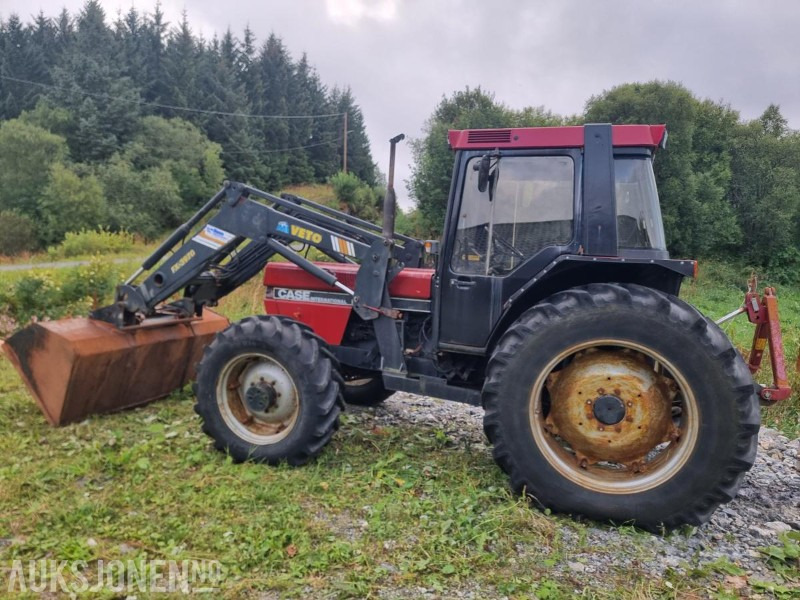 1990 CASE IH 956XL TRAKTOR snøfres 2 skuffer triangelfeste MVA FRI - Tractor: foto 5 1990 CASE IH 956XL TRAKTOR snøfres 2 skuffer triangelfeste MVA FRI - Tractor: foto 5