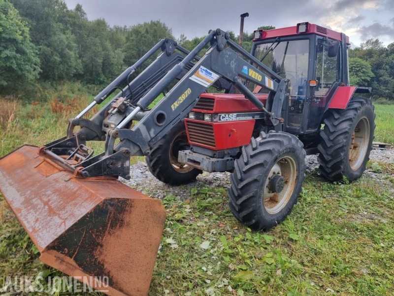 1990 CASE IH 956XL TRAKTOR snøfres 2 skuffer triangelfeste MVA FRI - Tractor: foto 1 1990 CASE IH 956XL TRAKTOR snøfres 2 skuffer triangelfeste MVA FRI - Tractor: foto 1
