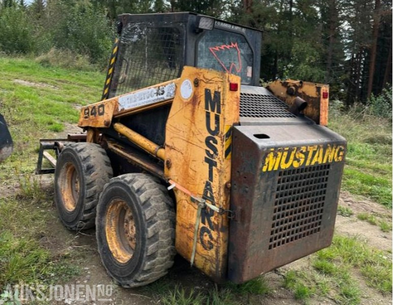 1990 Mustang 940 kompaktlaster med Pallegafler og skuff - Minicargadora: foto 3 1990 Mustang 940 kompaktlaster med Pallegafler og skuff - Minicargadora: foto 3