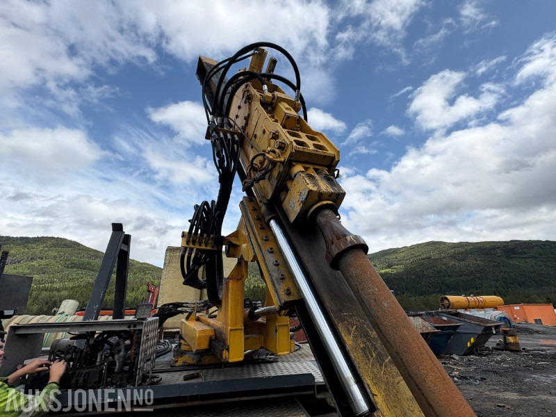 1996 NPK H-8X stolpebanker / hydraulisk hammer - Equipo de construcción: foto 4 1996 NPK H-8X stolpebanker / hydraulisk hammer - Equipo de construcción: foto 4