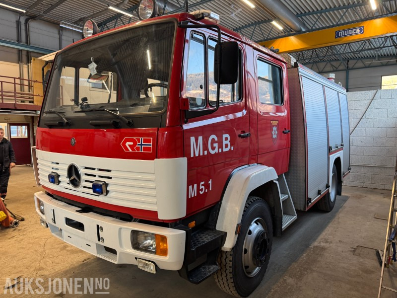 1997 Mercedes-Benz 1124 Af/36 4X4 brannbil registrert som motorredskap med kun 29540 km - Camión de bomberos: foto 3 1997 Mercedes-Benz 1124 Af/36 4X4 brannbil registrert som motorredskap med kun 29540 km - Camión de bomberos: foto 3