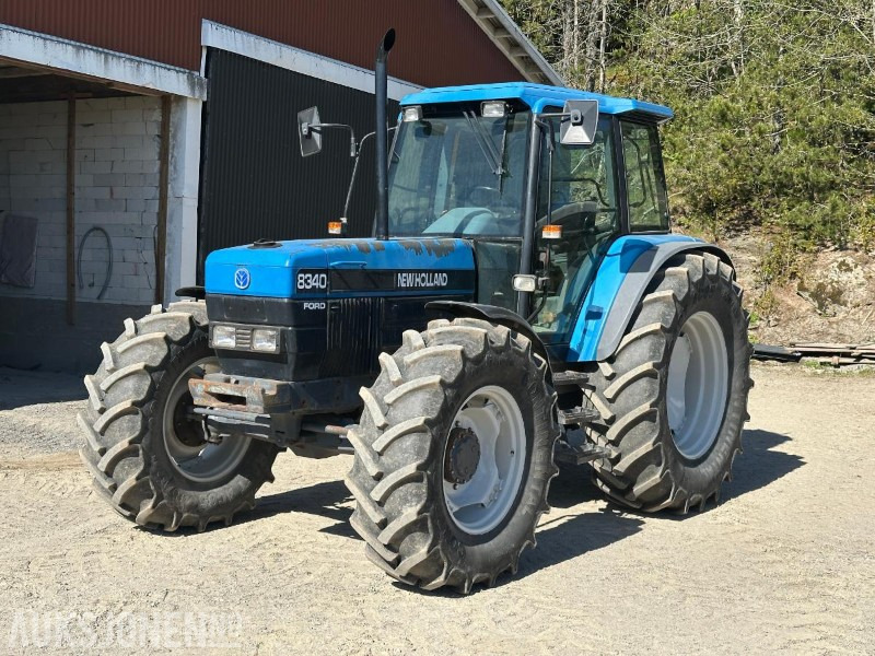 1998 New Holland 8340 SLE - Traktor - Tractor: foto 1 1998 New Holland 8340 SLE - Traktor - Tractor: foto 1