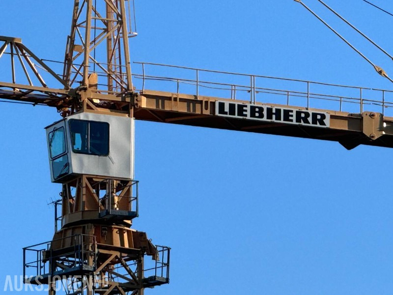 Grúa 2000 Liebherr 280 EC-H 16 Litronic Tårnkran med undervogn på plater: foto 6