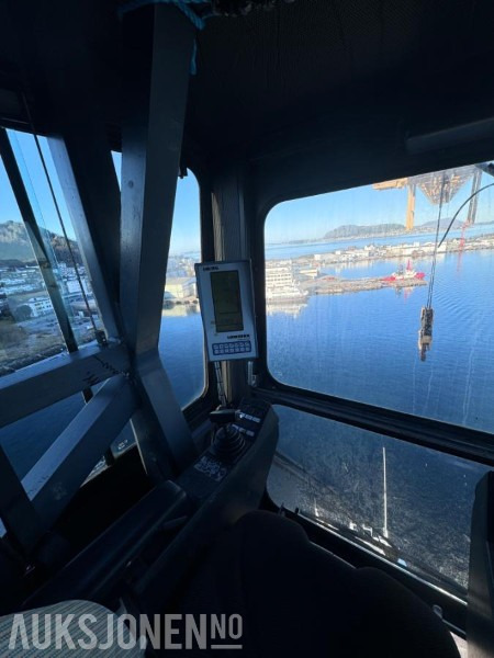 Grúa 2000 Liebherr 280 EC-H 16 Litronic Tårnkran med undervogn på plater: foto 20
