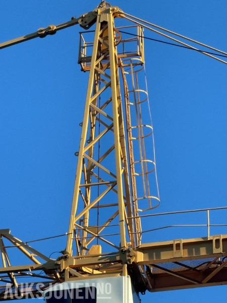 Grúa 2000 Liebherr 280 EC-H 16 Litronic Tårnkran med undervogn på plater: foto 15