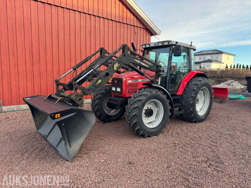 2000 Massey Ferguson 6265 Traktor med Frotlaster og skjær - Tractor: foto 1 2000 Massey Ferguson 6265 Traktor med Frotlaster og skjær - Tractor: foto 1