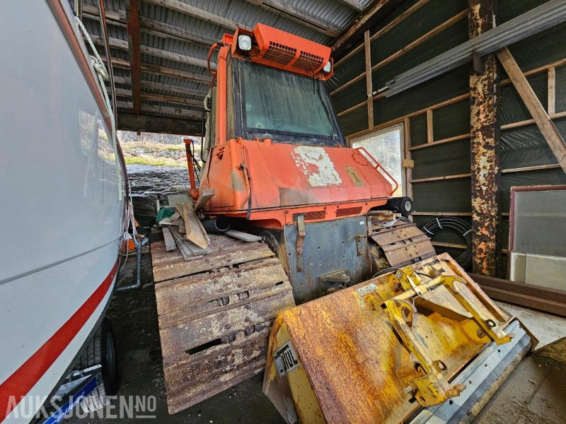 2003 New Holland D180 beltedrevet bulldoser - Equipo de construcción: foto 1 2003 New Holland D180 beltedrevet bulldoser - Equipo de construcción: foto 1